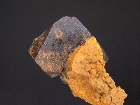 Cuarzo var. morión (negro)