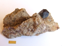 Cuarzo var. morión (negro)